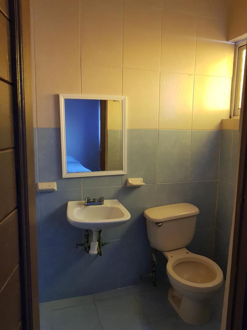 Hotel Avenida Tuxtla Gutiérrez Exteriör bild